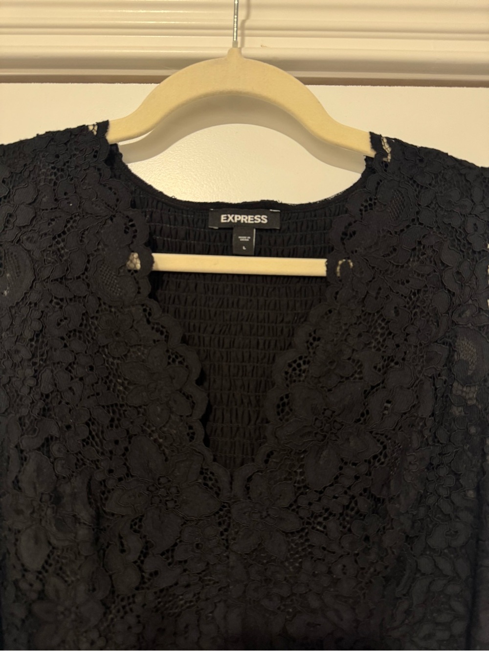 Express Lace Tank - Picture 2 of 3